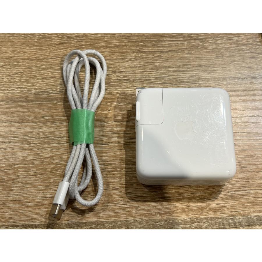 MacBook Pro 2017 Core i7 16GB 256GB 15.4インチ A1707 MacBookPro14,3 シルバー am001の画像