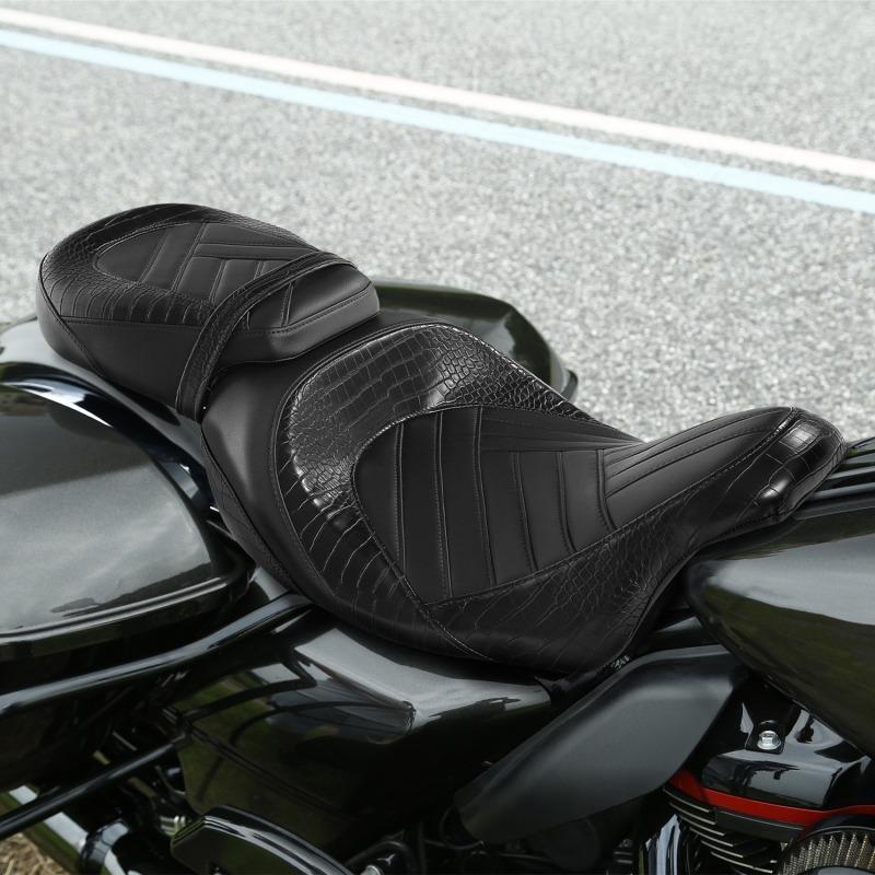 ハーレー　Harley-Davidson 純正シート　FLHTCUL ハーレー Harley-Davidson 純正シート FLHTCUL - メルカリ