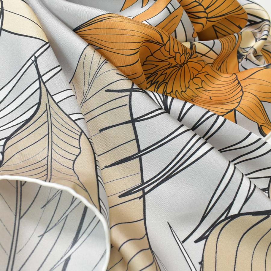 未使用 レデイース スカーフ シルク 絹100％ 手巻き 縫製 ハンドロール 正方形 ボタニカル 大判 きれい 大胆 花柄