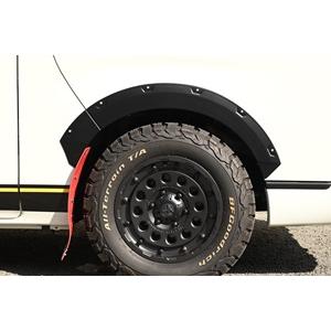 NV350キャラバン オーバーフェンダータイプ3 純正色塗装済 : エス