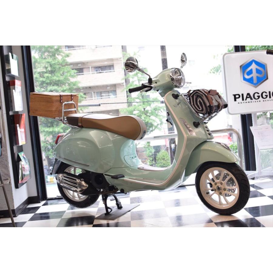 ベスパ Vespa Picnicオリジナルバスケット・オリジナルマットセット