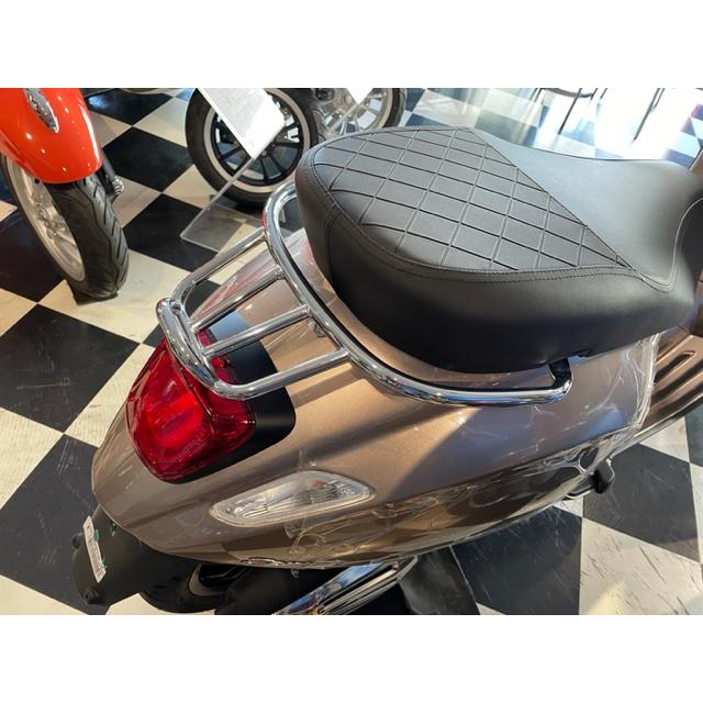 ベスパ  プリマベーラ125 リアラック ベスパ Primavera /Sprint 用スポーツリアラック BK/SiL : SCSウェブ
