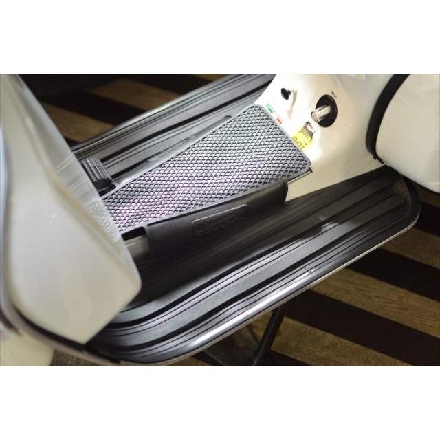 Vespa純正　ベスパPX　フットレストゴムマット【ブラック】