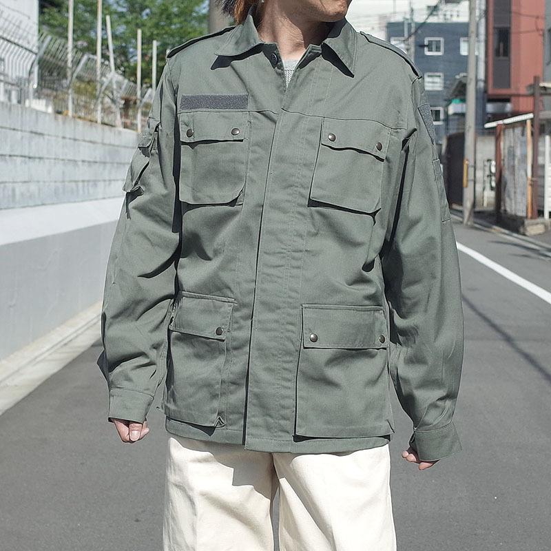 イタリア軍 フォレストガード フィールドジャケット グレー イタリア軍 フォレストガード フィールドジャケット グレー