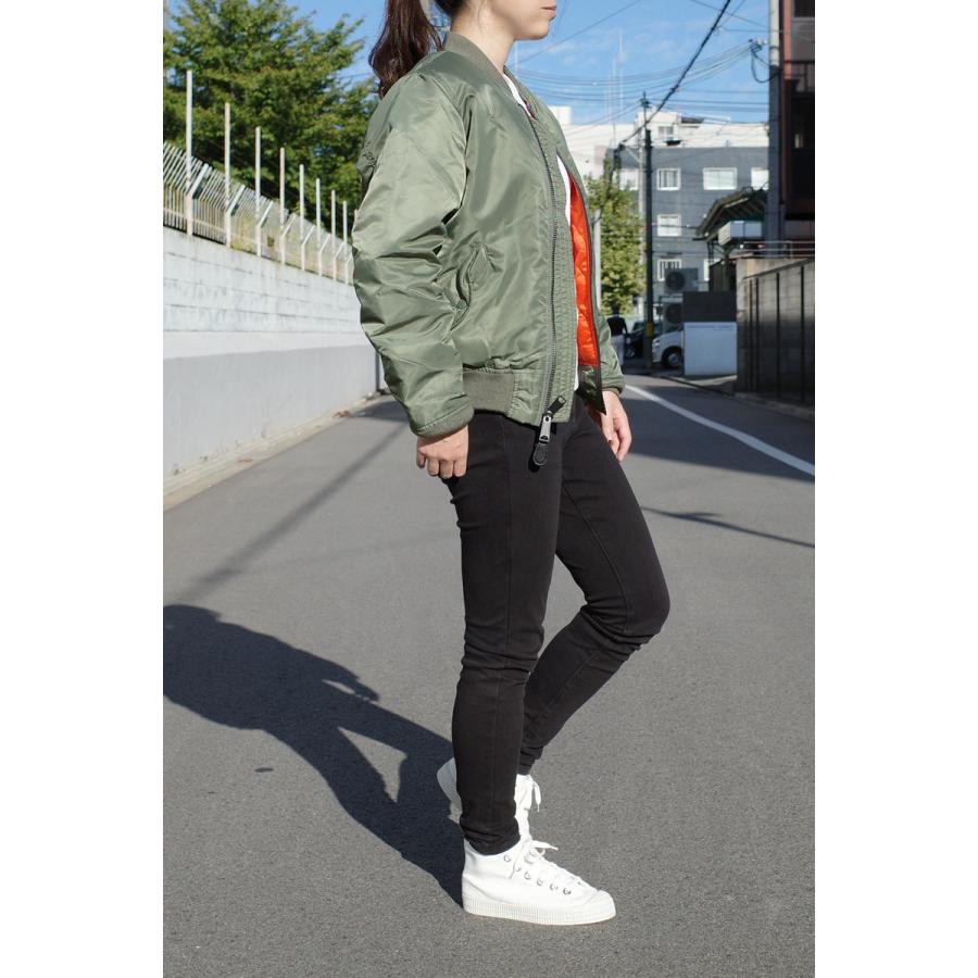 Avirex アビレックス 651 Ma 1 フライトジャケット コマーシャル ロゴ入り レディースcommercial 女性 Ma1 ブルゾン ミリタリー アウター 文字ロゴ ミリタリー百貨シービーズ 通販 Yahoo ショッピング