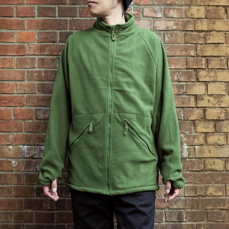 イギリス軍 フリースジャケット グリーン スタンドカラー USED イギリス軍 フリースジャケット グリーン スタンドカラー USED