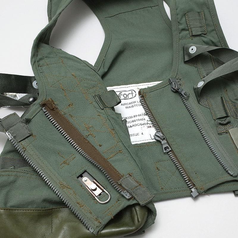 イギリス軍 エアクルー ライフプリザーバーベスト MK40R USED イギリス軍 エアクルー ライフプリザーバーベスト MK40R USED