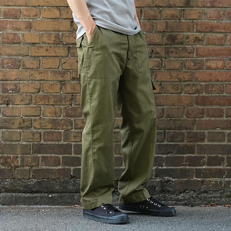 イギリス軍 フィールドパンツ オリーブ 4ポケット USED PP464UN イギリス軍 フィールドパンツ オリーブ 4ポケット USED PP464UN