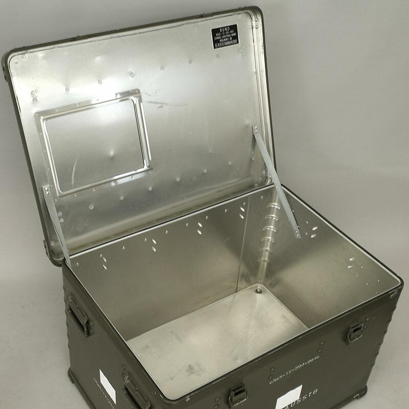 ドイツ軍 A20 アルミボックス ZARGES オリーブ 80×60×50cm USED ドイツ軍 A20 アルミボックス ZARGES オリーブ 80×60×50cm USED