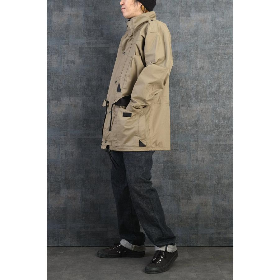 オランダ軍 マウンテンジャケット カーキ キルティングライナー付き