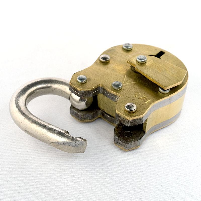 YMCLKY イギリス軍タイプ 南京錠 デッドストック EE826NN 英国 UK