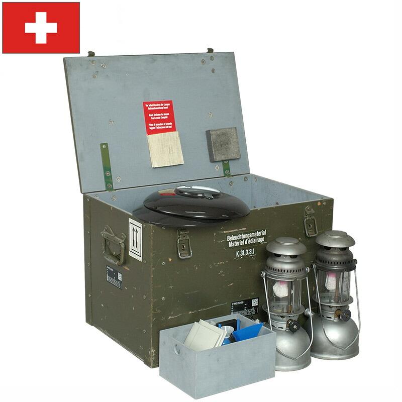 スイス軍 HK250 ランタン 2個セット ボックス入り Geniol スイス軍 HK250 ランタン 2個セット ボックス入り Geniol
