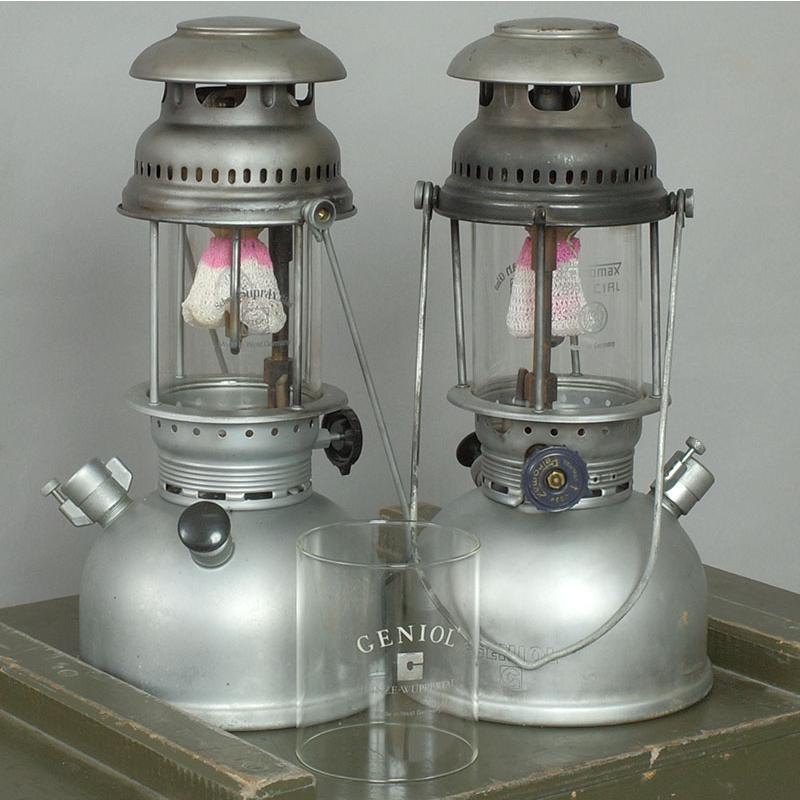 スイス軍 HK250 ランタン 2個セット ボックス入り Geniol スイス軍 HK250 ランタン 2個セット ボックス入り Geniol