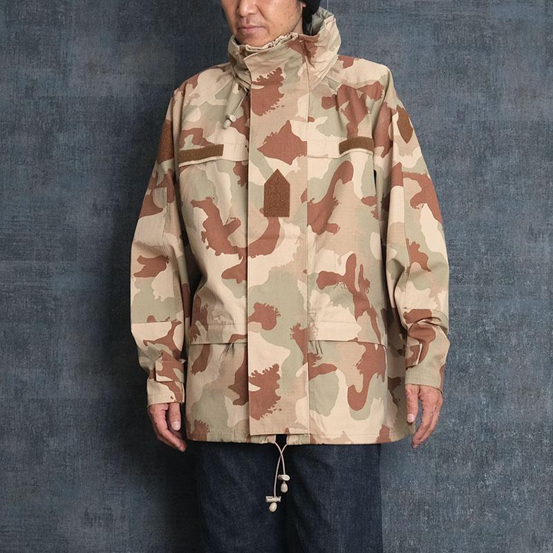 ハンガリー軍 ウォータープルーフ フィールドパーカー デザートカモ