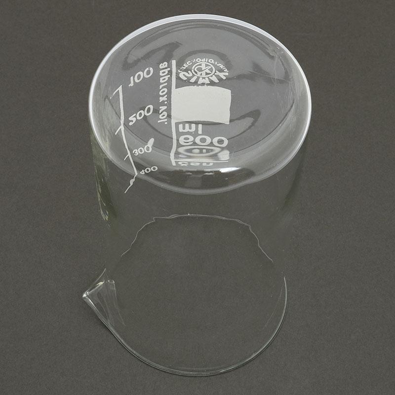 被せガラス　チェコ製　素材 チェコ軍 ガラス ビーカー 600ml デッドストック EE867NN 容器