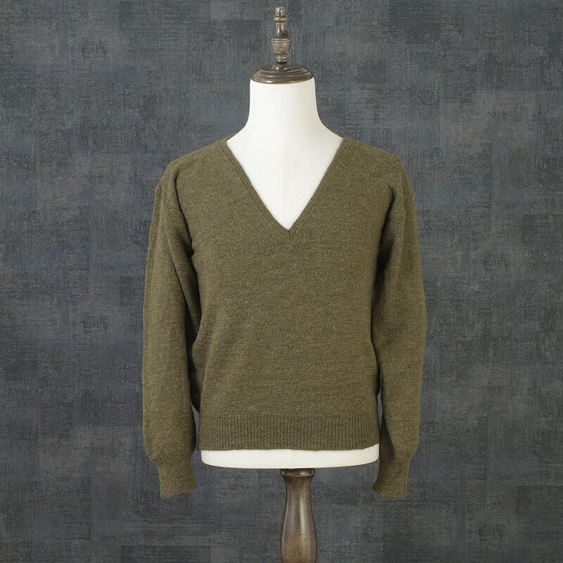オランダ軍 Vネックセーター オリーブ USED JW078UN KL ニット 防寒着