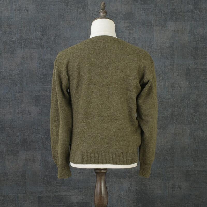 オランダ軍 Vネックセーター オリーブ USED JW078UN KL ニット 防寒着