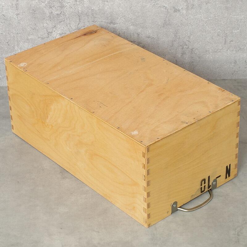 チェコ軍 ウッド ストックボックス 取っ手付き 24x44x18cm USED
