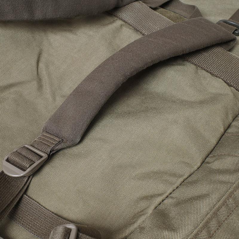 ドイツ軍 マウンテン スモールリュック ナイロン 00s オリーブ USED