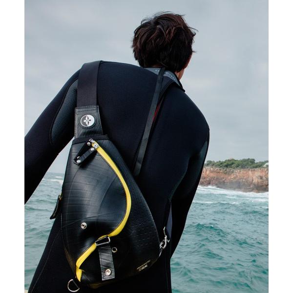 ワンショルダーバッグ メンズ SEAL Arqueonautasコラボ／ワンショルダーバッグspiral ボディバッグ 防水 本革 日本製の画像