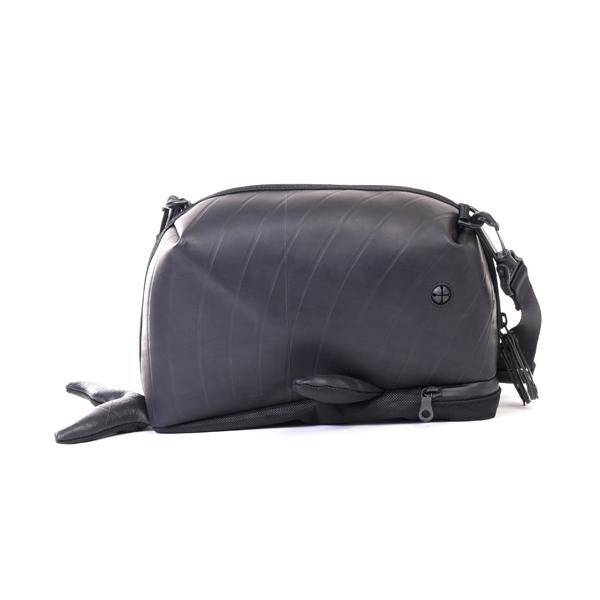 SEAL ショルダーバッグ Whale 防水 本革 日本製 : SEAL store Yahoo!店
