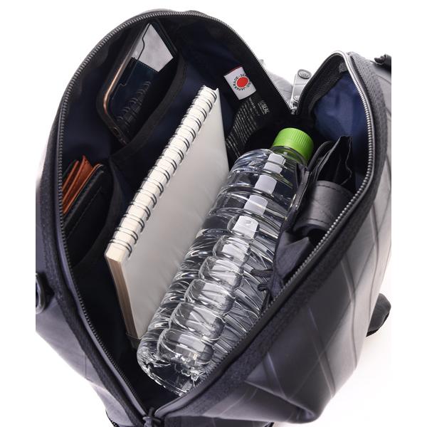 SEAL ショルダーバッグ Whale 防水 本革 日本製 : SEAL store Yahoo!店