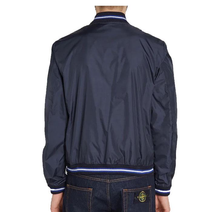 MONCLER ネイビー スタジャン