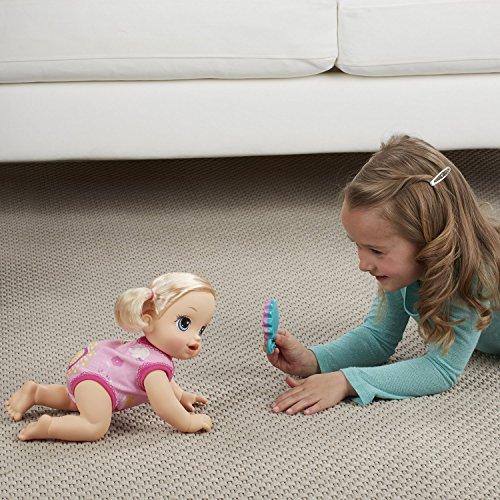 ハスブロ ベビーアライブ はいはいベビー 【子ども 知育玩具 おままごと】 Hasbro Baby Alive Baby Go Bye-Bye (Blonde) C2688 品｜sebas-store｜04