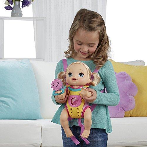 ハスブロ ベビーアライブ はいはいベビー 【子ども 知育玩具 おままごと】 Hasbro Baby Alive Baby Go Bye-Bye (Blonde) C2688 品｜sebas-store｜05