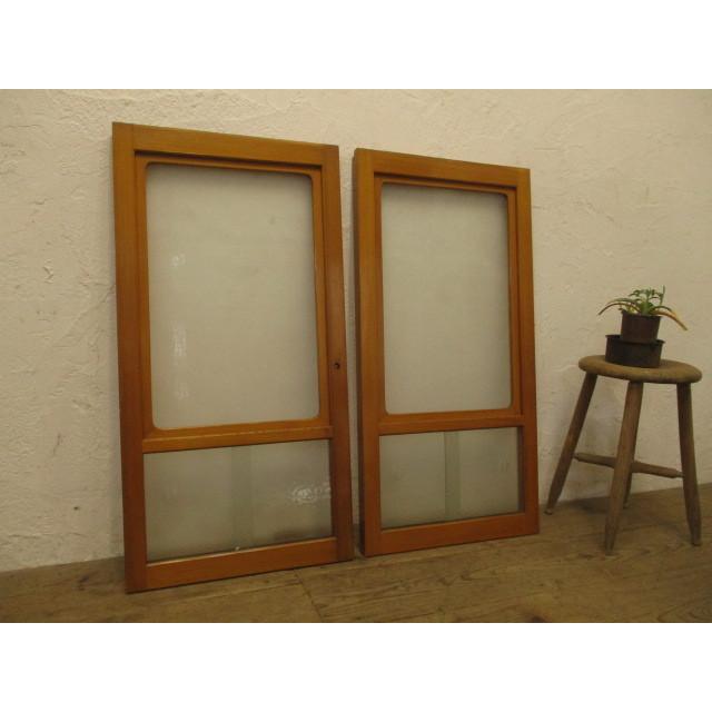 ユi059 H90cm W46cm ２枚 小窓の付いたレトロな古い木製ガラス戸 建具引き戸カフェ喫茶店リフォームa下 激安通販販売