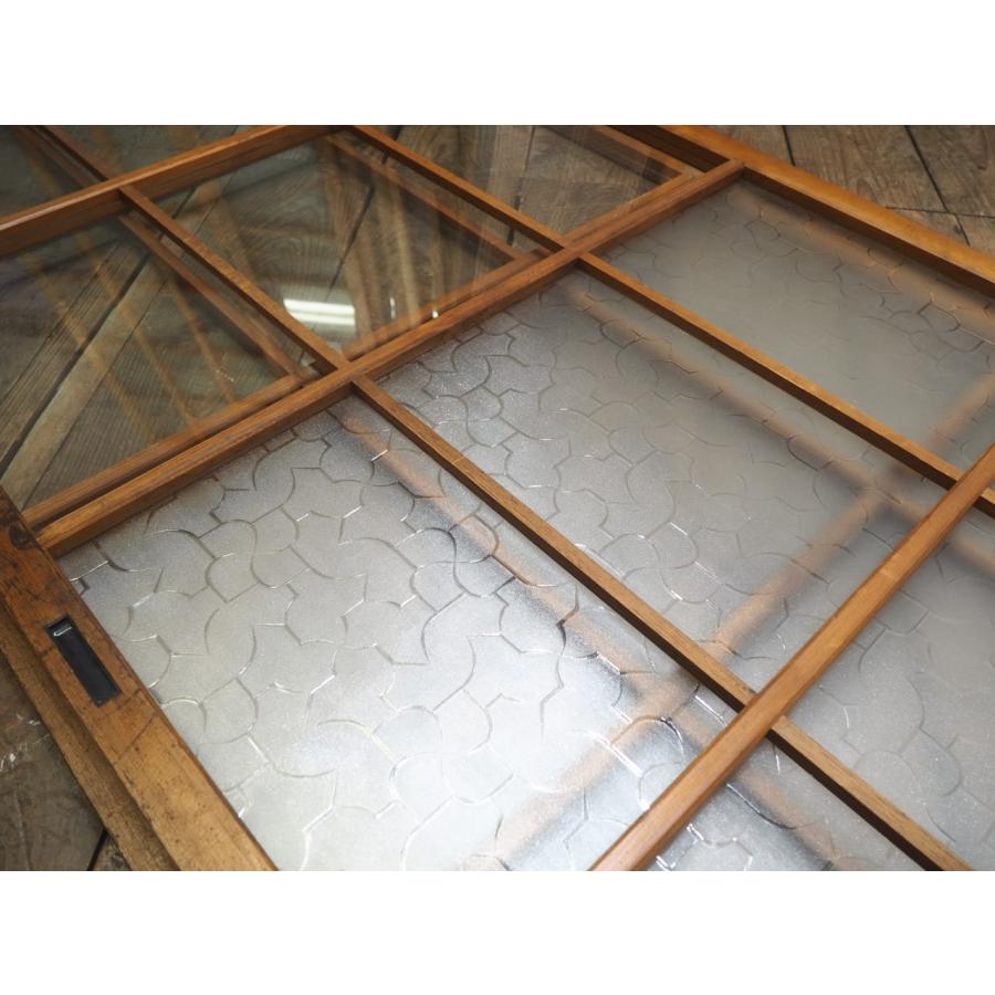 大阪引取限定　建具　レトロ建具　昭和建具　ビンテージ建具　昭和ガラス　店舗計器 タV0345◇【H176,5cm×W88cm】×2枚◇昭和レトロなデザインガラス入りの