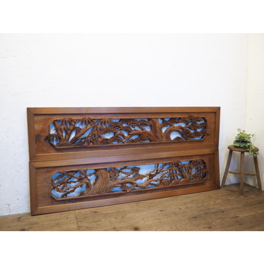 タX0338◆×2枚◆分厚い木彫りデザインのレトロな古い木製欄間◆古建具 ランマ 松竹梅 彫刻 和室 アンティークK笹1