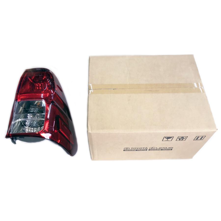 ハイラックス リアコンビネーションランプ タイトヨタ純正部品 前期X