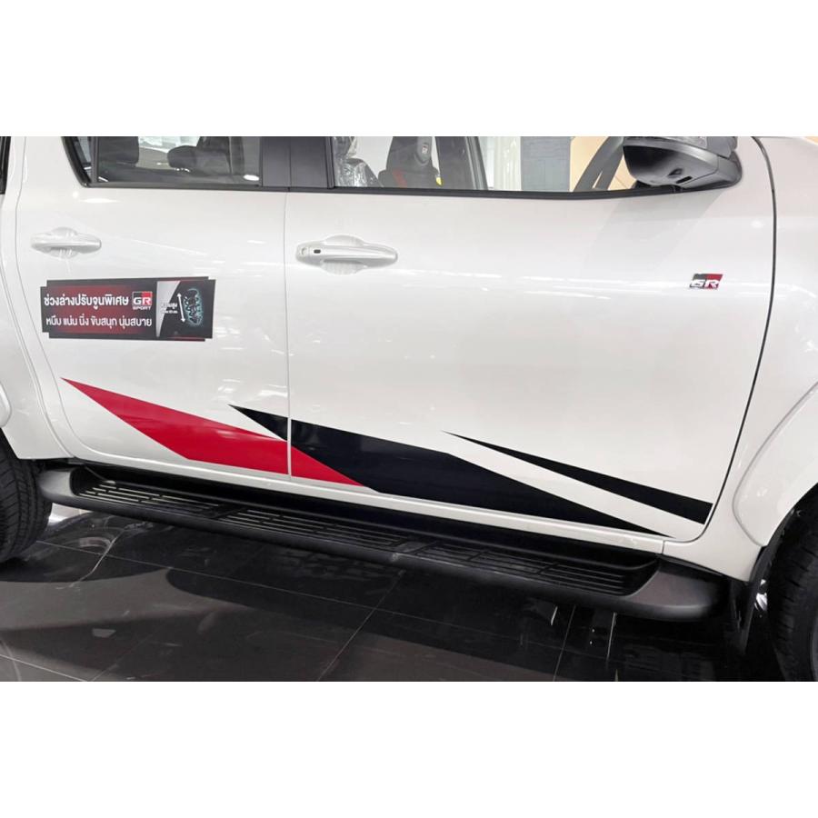 ハイラックス 新型ハイラックス タイ本国仕様 GR SPORT デカール 白い