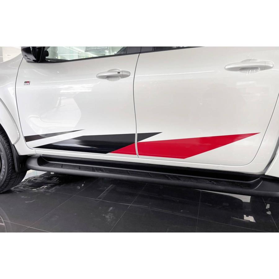 ハイラックス 新型ハイラックス タイ本国仕様 GR SPORT デカール 黒い