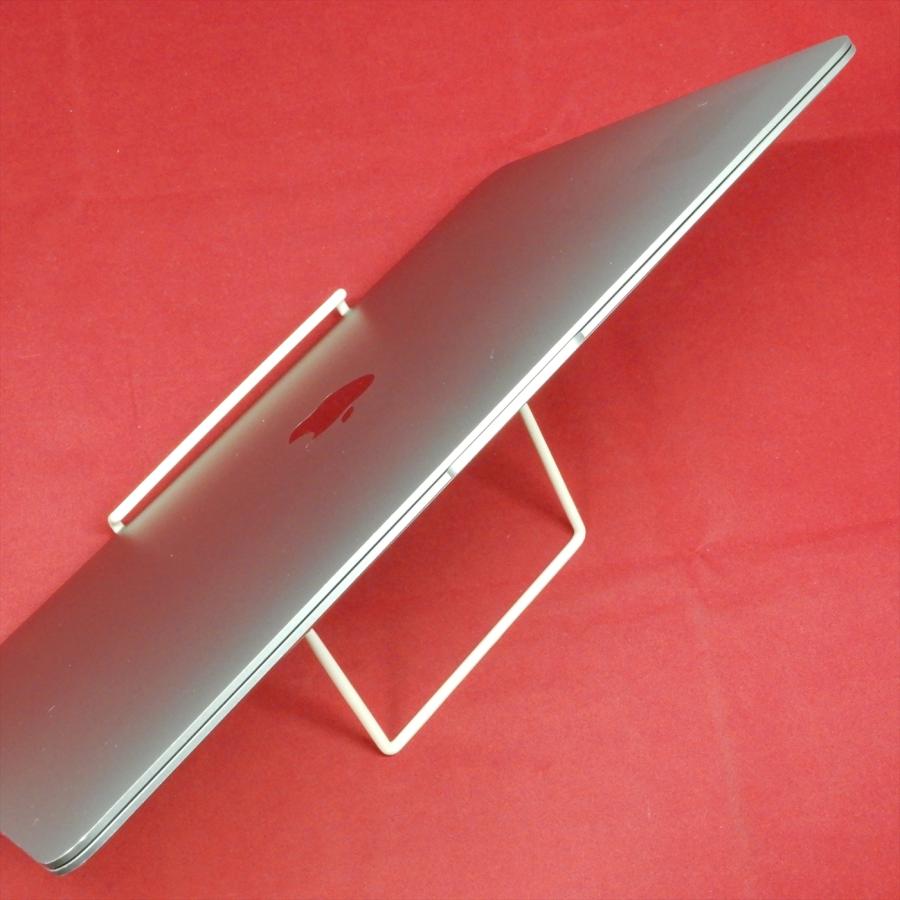 Apple Macbook Air 2020 M1 8GB 256GB シルバー 13.3インチMacBook Air [整備済製品] 8コアCPUと7コアGPUを搭載した