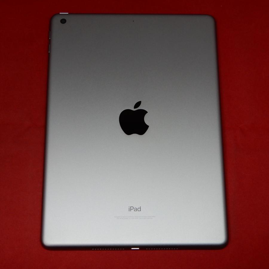 iPad Apple MR7F2J/A (第6世代) Wi-Fiモデル 9.7インチ 32GB スペース