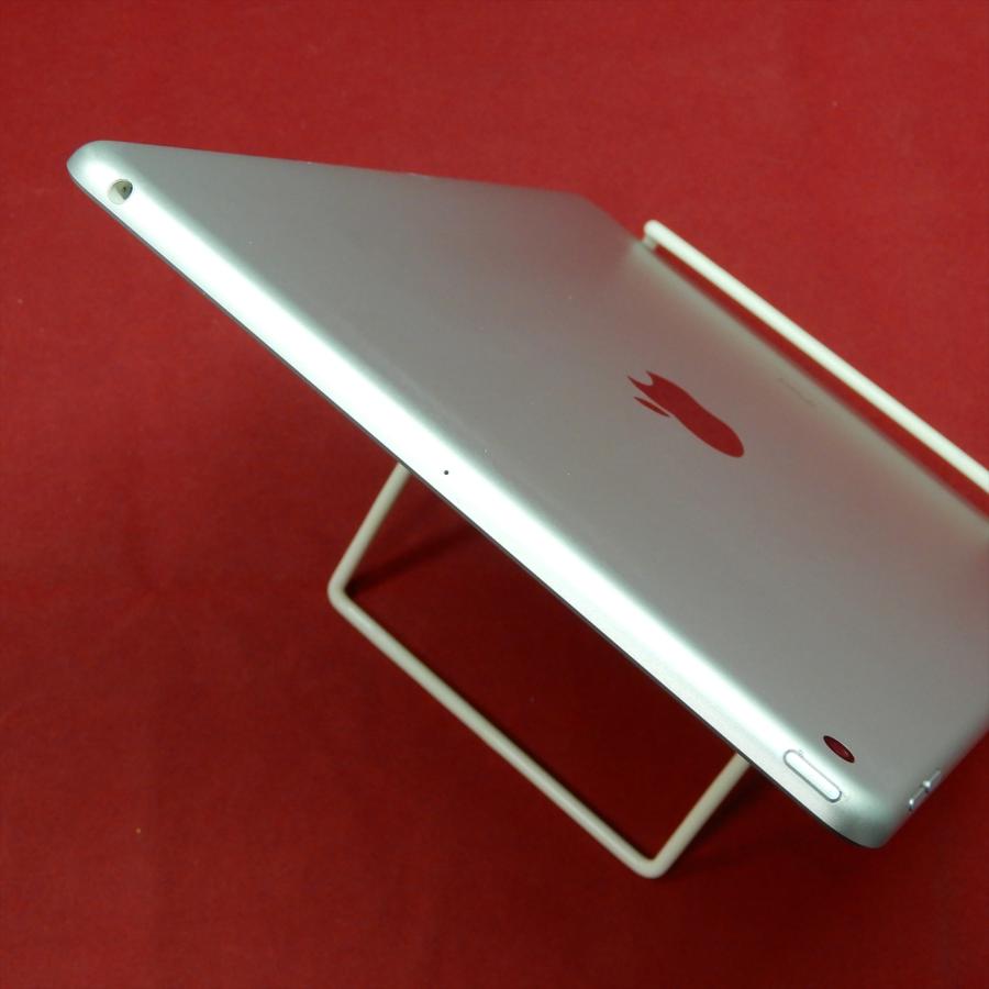 iPad APPLE 第9世代 MK2L3J/A 10.2インチ Wi-Fi 64GB シルバー