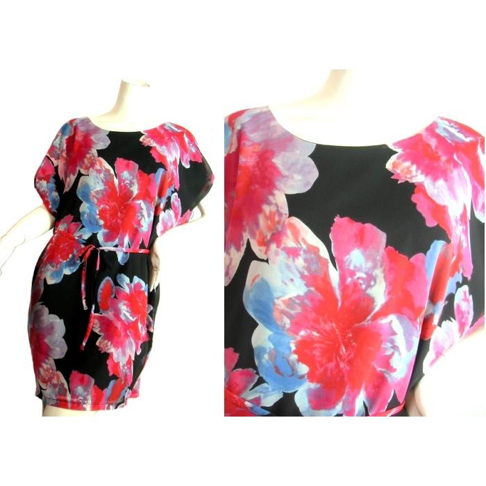 ドレスワンピース抽象花柄シフォン素材膝丈シック美ラインワンピ黒色ブラック五分袖ワンピ二次会結婚式パーティーＳｅｄｕｃｅ |  | 01