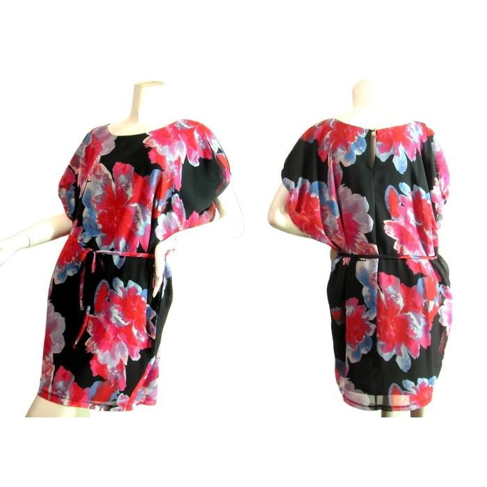 ドレスワンピース抽象花柄シフォン素材膝丈シック美ラインワンピ黒色ブラック五分袖ワンピ二次会結婚式パーティーＳｅｄｕｃｅ |  | 02