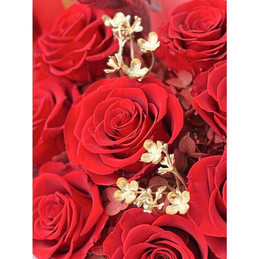プリザーブドフラワー ブーケ 8輪 赤 薔薇花束 自立式 ギフトボックス
