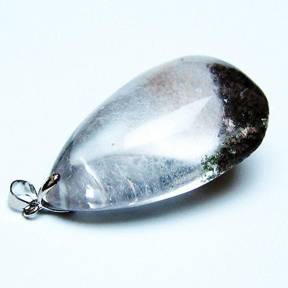 綺麗な庭園水晶！綺麗！ズーンとくる！ ガーデンクォーツ（庭園水晶） ペンダント t136-4437 : 誠安天然石専門