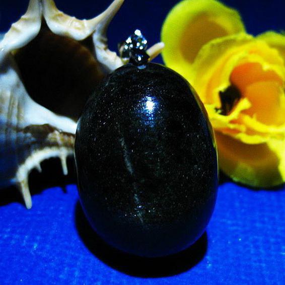 なんか不思議！すごいパワー！スターダイオプサイト！重いです