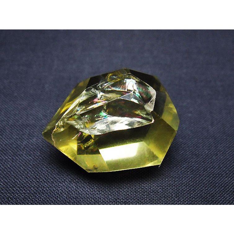 虹入り 黄水晶(シトリン) 原石 t436-2979 : 誠安天然石専門店 - 通販