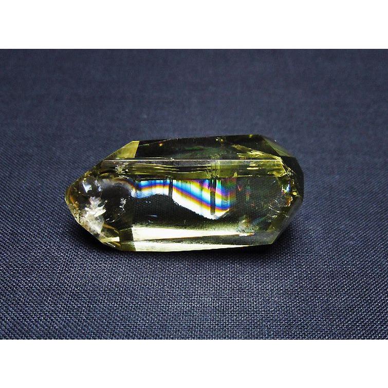 虹入り 黄水晶(シトリン) 原石 t436-2981 : 誠安天然石専門店 - 通販