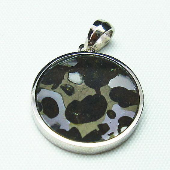 パラサイト隕石 ペンダント パラサイト隕石 かんらん石 大衛星ペンダント[T453-2984]