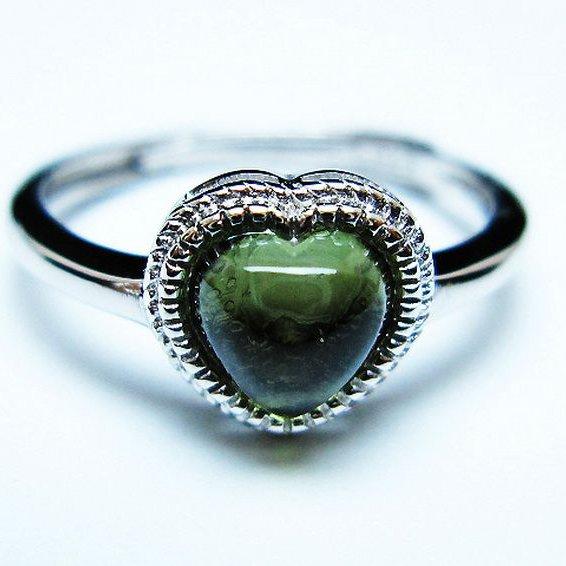 モルダバイト ハート 指輪 (12号) t526-1381 : 誠安天然石専門店