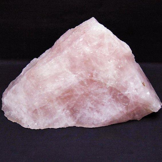 大きい　綺麗　高品質^_^ 天然石　水晶　ローズクォーツ　ぶどう手彫り置物原石 2.4Kg ローズクォーツ 原石 t568-4428 : 誠安天然石専門店 - 通販