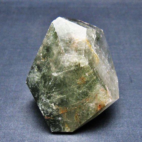 浄化 ヒーリング 4月の誕生石 天然石　水晶　特大 クリスタル クォーツ 透明 潜在意識 置物