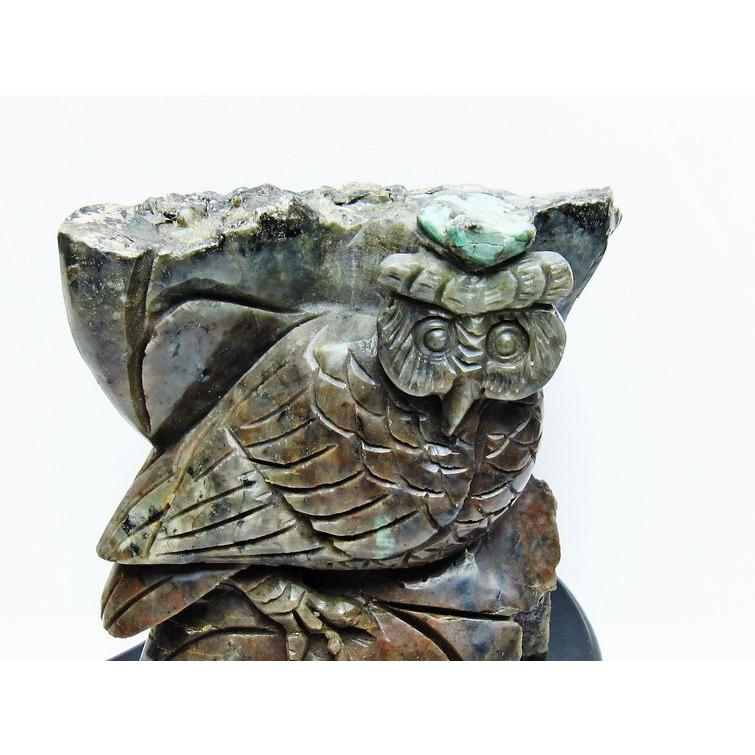 2.2Kg エメラルド 手彫り フクロウ 置物 t583-1141 : 誠安天然石専門店